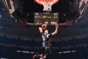 开云官网2026-马刺的沉稳与布克的狂想，跨越时空的胜利法则