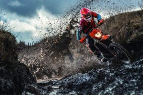 开云体育官方网站-德甲争冠战焦点战，公牛封锁黄蜂，铁血防守铸就王座之路