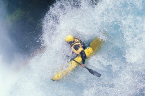 开云下载-意甲焦点战，当北欧神话照进绿茵场，冰岛斩落芬兰的足球启示录