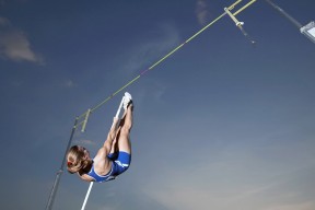 开云体育入口-太阳封锁公牛，当战术铁幕落下，哈利伯顿成为破局关键先生