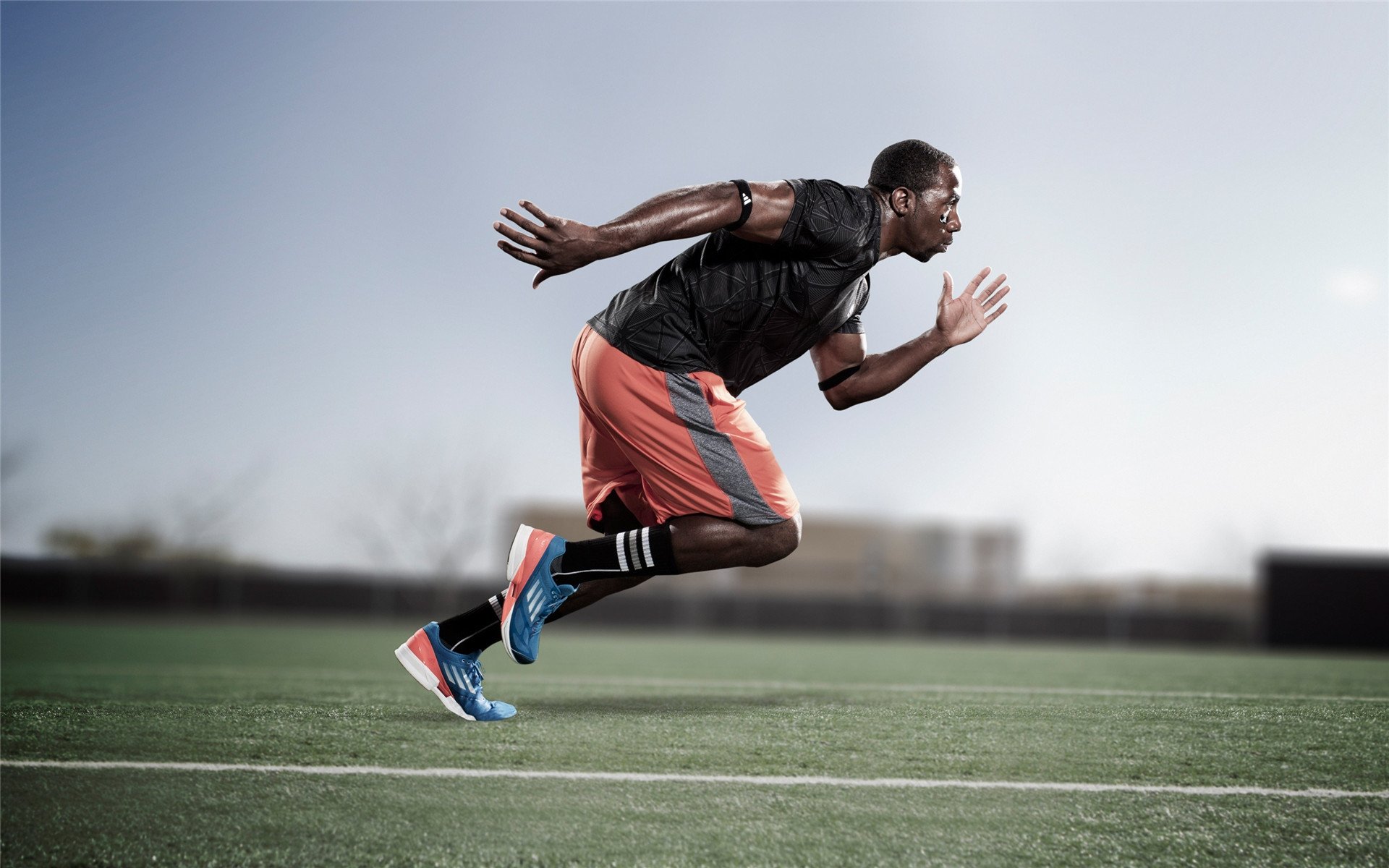 国际米兰踏平曼联，三笘薰惊艳四座，亚洲风暴正在重写欧洲足球版图